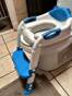 SKYROKU 8838 Toilettensitz mit Treppe Navy rutschfest klappbar