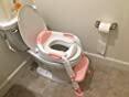 SKYROKU 8838 Toilettensitz mit Treppe Pink rutschfest